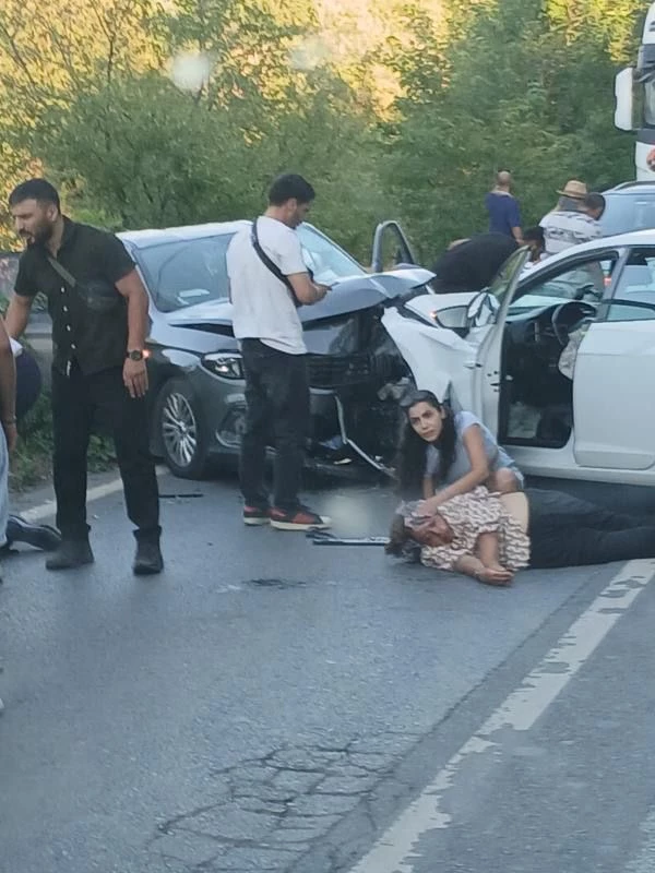 İstanbul - Sarıyer’de hatalı sollama kazası: 2 aylık Deren Lina hayatını kaybetti; 3 yaralı 