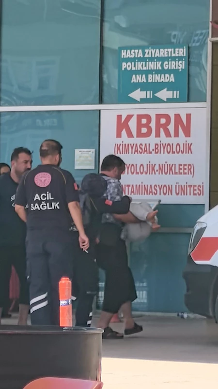 2’nci kat balkonundan düşen çocuk ağır yaralandı