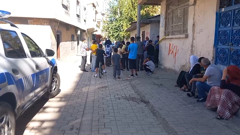 Sokakta yürüyen baba ve 8 yaşındaki kızı, silahlı saldırıda yaralandı