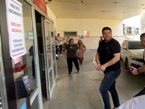 Tanınmış iş insanı ve şoförü tutuklandı