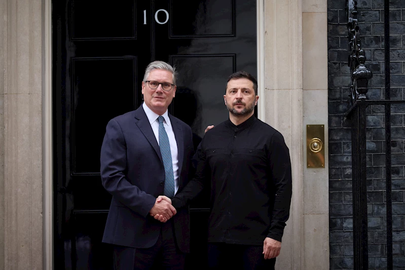 Starmer ve Zelenskiy, İngiltere