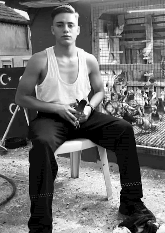 Düğünde karşılaştığı eşinin eski nişanlısını öldürdü