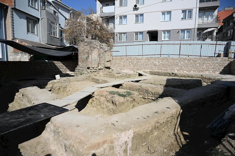 Edirne’de günümüze tek duvarı ulaşan Çokalca Camisi’nde, restorasyon başladı