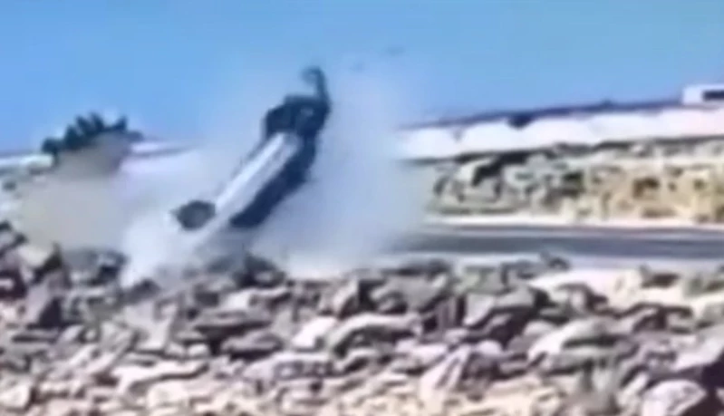 Otomobilin taklalar attığı kaza kamerada; 2 ağır yaralı