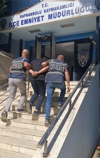 Polis memuru olan komşusu sayesinde, dolandırılmaktan kurtuldu