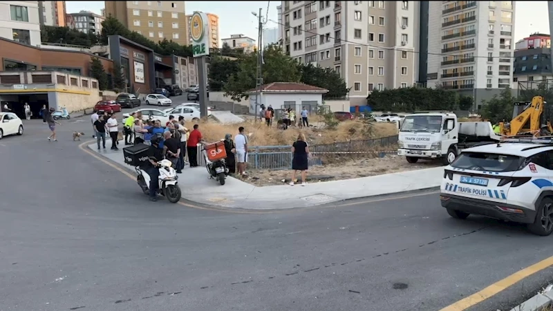 İstanbul - Ümraniye’de kaza yapan araç dere yatağına düştü