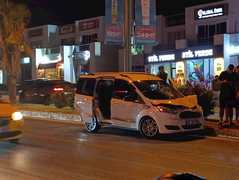 Hafif ticari aracın çarptığı kadın öldü