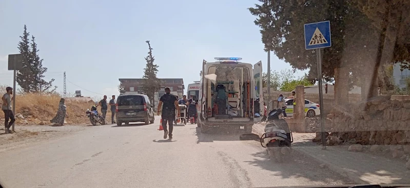 Otomobille çarpışan motosikletin sürücüsü yaralandı