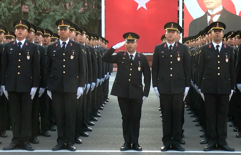 Işıklar Askeri Lisesi’nden mezun olan astsubaylar için mezuniyet töreni