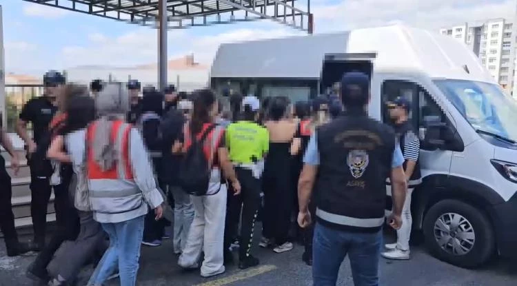 İstanbul - Küçükçekmece’de güzellik merkezlerine operasyon: 18 gözaltı