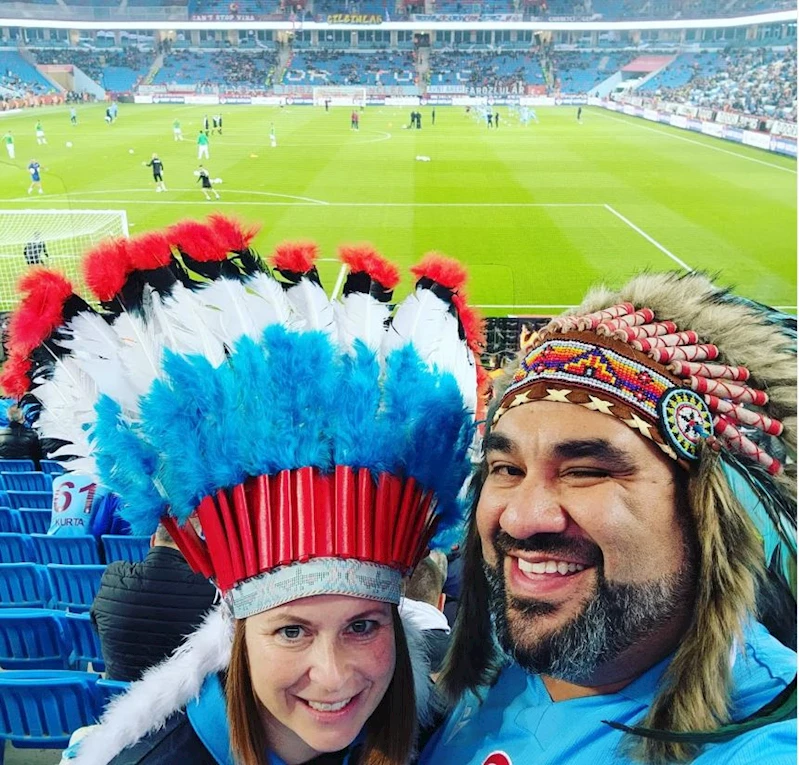 Trabzon- Kızılderili ailenin Trabzonspor tutkusu /Video eklendi 