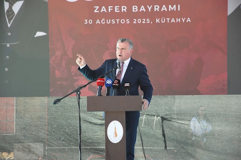 Bakan Bak: Geleceğe gençlerimizle yürüyeceğiz (2)