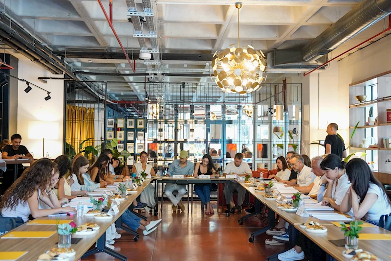 Güller ve Günahlar