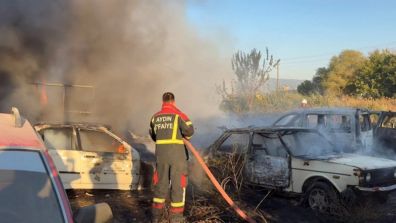 Yediemin deposunda yangın; 5 otomobil ve 30 motosiklet zarar gördü