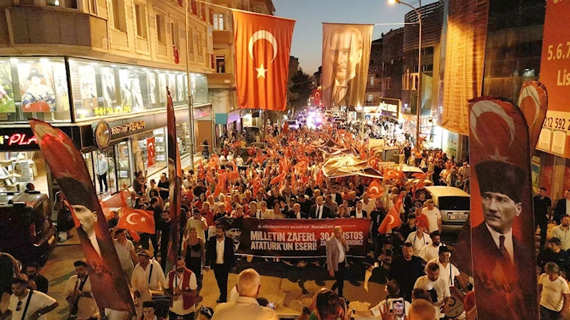 Küçükçekmece’de 30 Ağustos Zafer Bayramı coşkuyla kutlandı