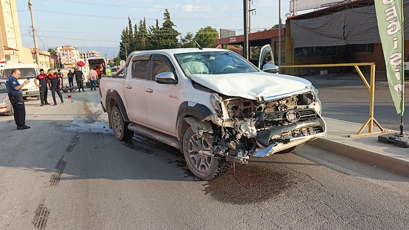 Burdur - Yeni evli çifti ayıran kaza kamerada /Video eklendi 