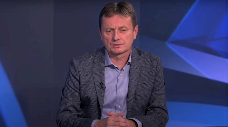 Sırp Bakan Glisic, canlı yayında beyin kanaması geçirdi