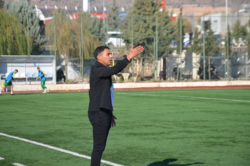 Mustafa Özer, Kilis Belediyespor’daki görevinden ayrıldı