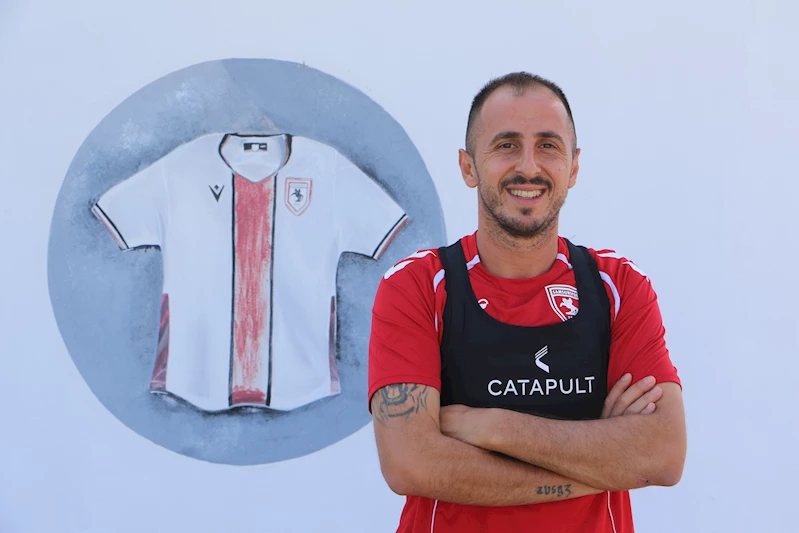 Samsunsporlu Zeki Yavru: Konsantre olup lige iyi başlamak istiyoruz