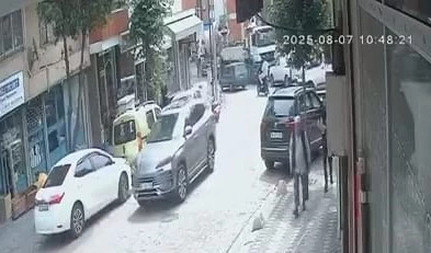 İstanbul - Zeytinburnu’nda emlak ofisine silahlı saldırı kamerada 