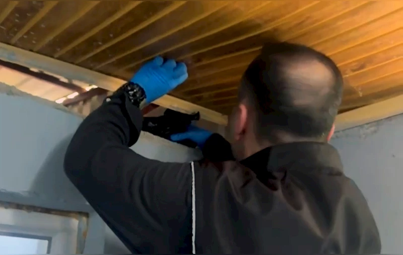 Evinden uyuşturucu haplar çıktı; 