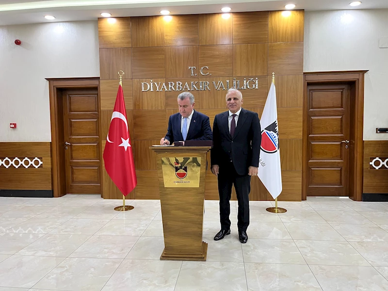 Bakan Bak, Van Gölü