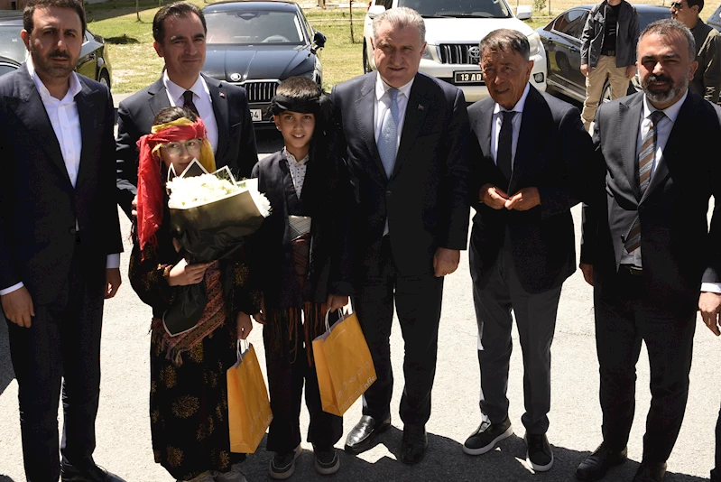 Bakan Bak, Van Gölü