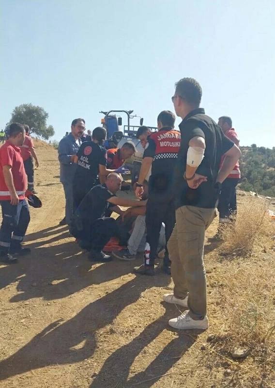 Devrilen kamyonetteki dinamitler kontrollü patlatıldı; 10 yaralı 