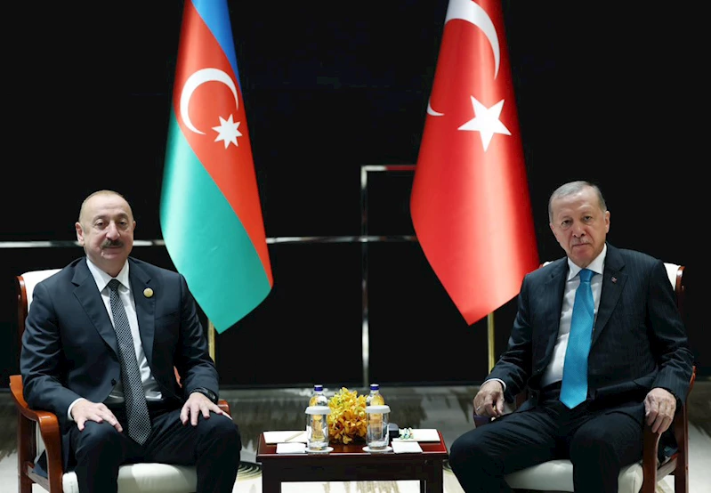 Cumhurbaşkanı Erdoğan, Azerbaycan Cumhurbaşkanı Aliyev ile bir araya geldi