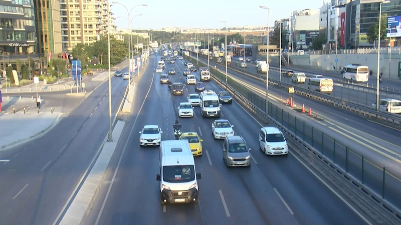 İstanbul- İstanbul trafiğinde okullarda uyum haftası yoğunluğu