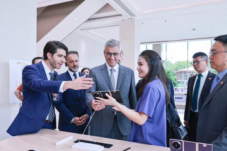 Bakan Memişoğlu, Huawei Genel Merkezi’ni ziyaret etti