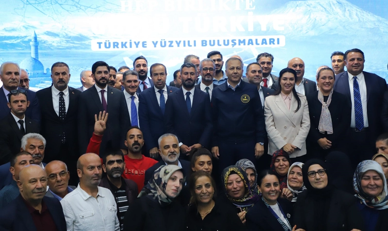 Bakan Yerlikaya: Demokrasi sokakta değil, sandıkta güçlenir/ Ek fotoğraflar