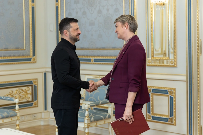 Ukrayna Devlet Başkanı Zelenskiy, İngiltere Dışişleri Bakanı Cooper ile görüştü