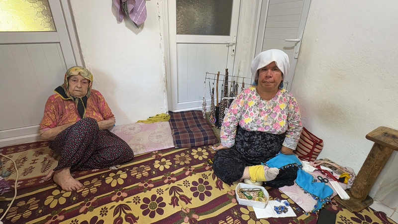 88 yaşında, 30 yıldır kızına hem anne hem de baba
