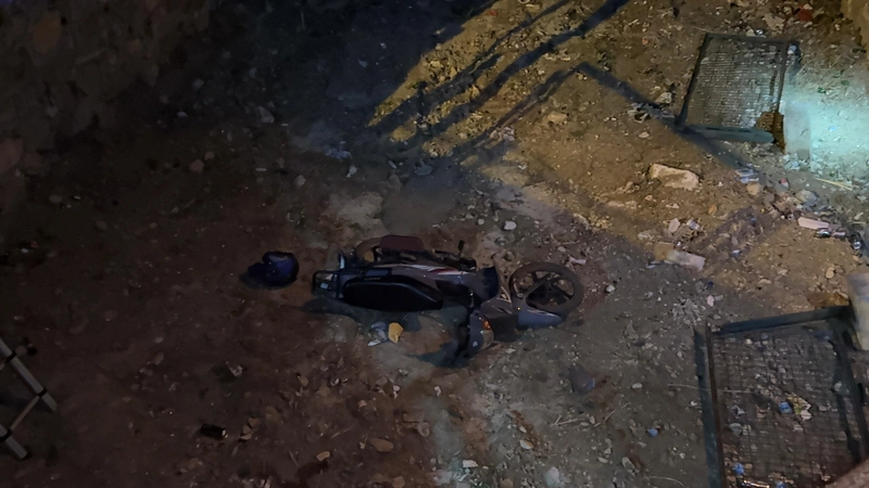 Dere yatağına uçan motosikletin sürücüsü ağır yaralandı