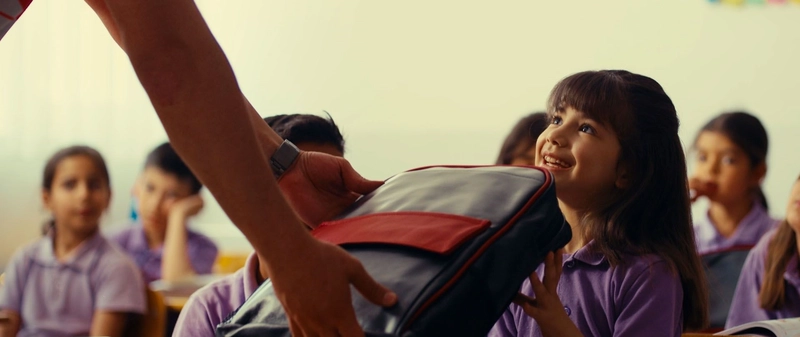 THY’nin uçak koltukları okul çantasına dönüştü; depremzede çocuklara dağıtıldı