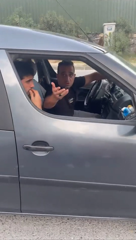 İstnbul - Başakşehir’de takip cihazı taktırdığı eski eşinin aracının önünü kesti: 