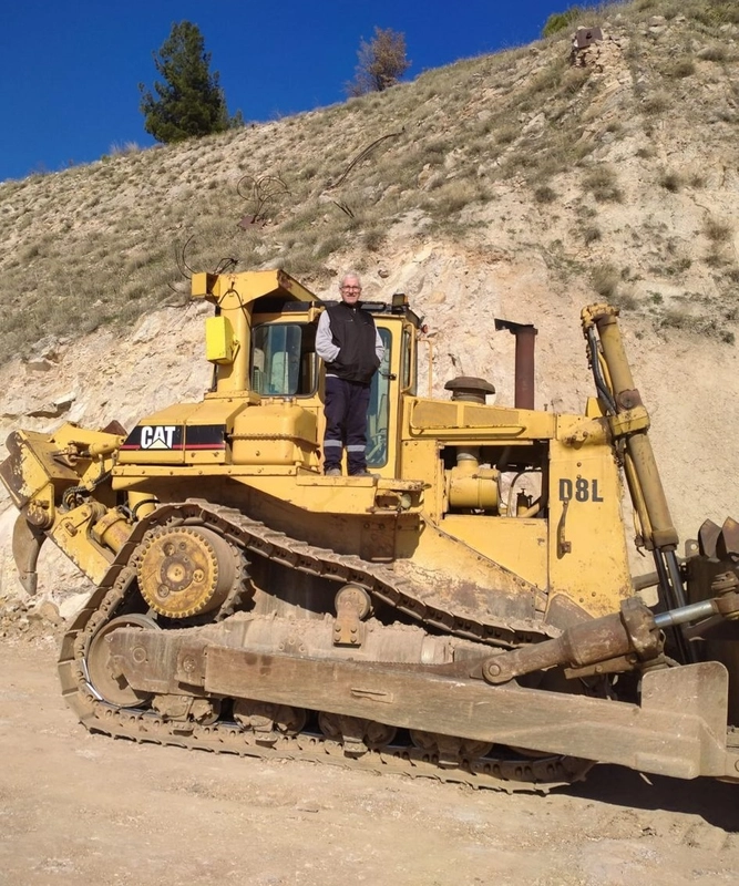 Satmak istediği dozeri, pazarlık yaptığı kişilerin çaldığını iddia edip suç duyurusunda bulundu