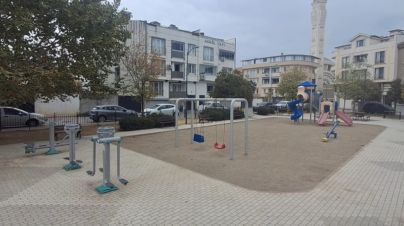 Parkta oynayan çocuk yorgun mermi ile yaralandı (2)