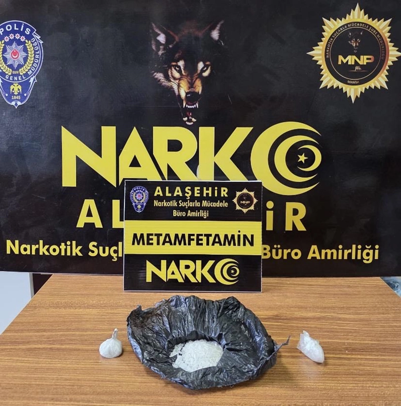 Üzerinde uyuşturucu ile yakalanıp, tutuklandı