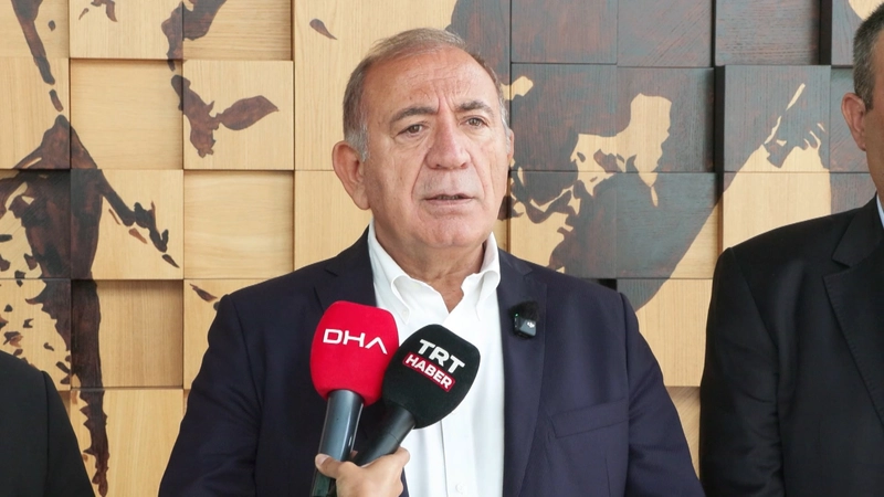 İstanbul- Gürsel Tekin: Her sabah bir yalanı bir iftirayı düzeltmekten yorulduk / Ek görüntüyle 