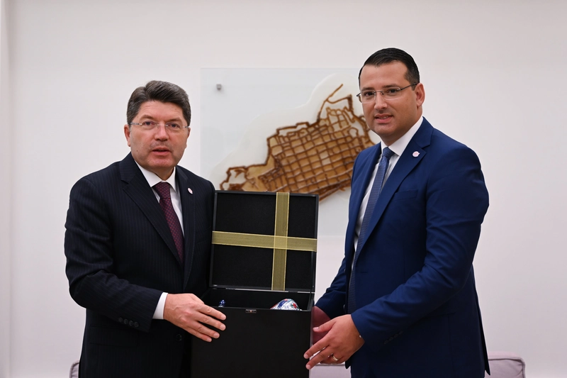 Bakan Tunç, Malta Adalet Bakanı Attard ile görüştü