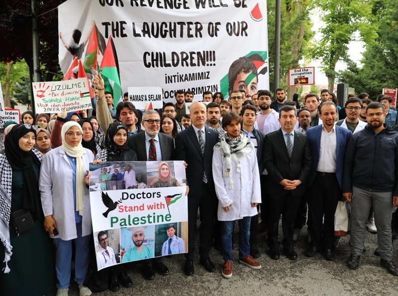 Üniversitelerde ilk ders, 