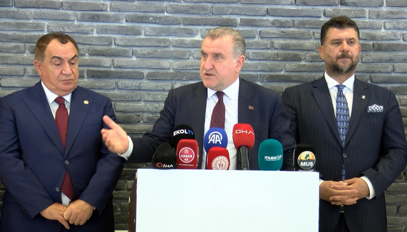 Muş - Bakan Bak: Türkiye hızla bir spor ülkesi olma yolunda ilerliyor /Video eklendi 