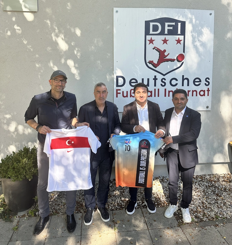 Emrah Bayraktar ve Samet Aybaba Almanya