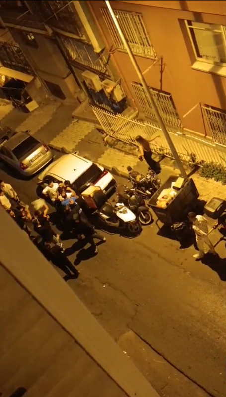 İstanbul - Şişli’de düğün salonunda başladı sokakta devam etti; kavgayı ayırmak isteyen kadınlar arada kaldı / Ek bilgiyle 