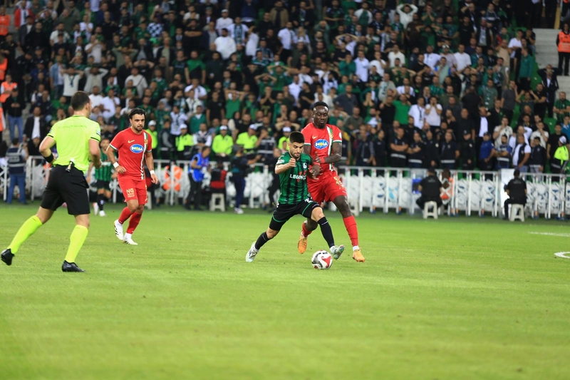 Sakaryaspor - Amed SK: 2-1