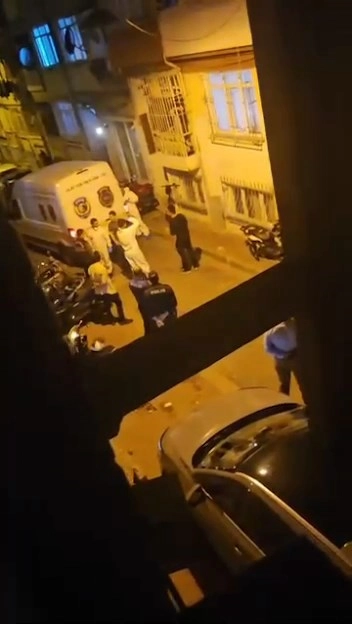 İstanbul – Fatih’te yabancı uyruklu kadın evinde boğazı kesilmiş halde bulundu