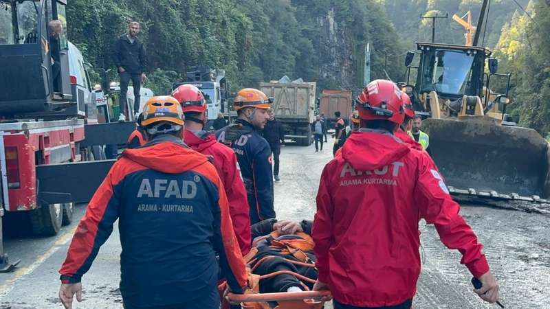 Rize ve Artvin’de selin izleri siliniyor (7)