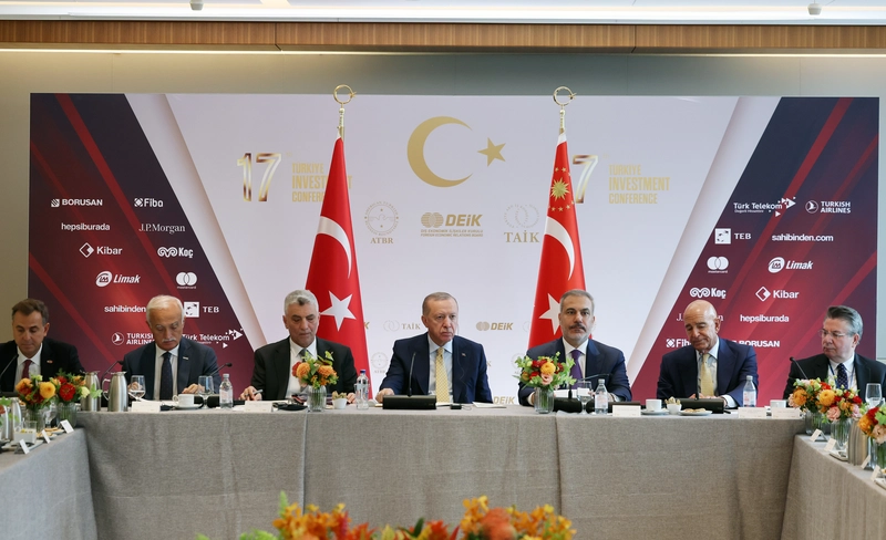  Cumhurbaşkanı Erdoğan, Türkiye-ABD İş Konseyi tarafından düzenlenen Türk Yatırım Konferansı’na katıldı / Geniş haber